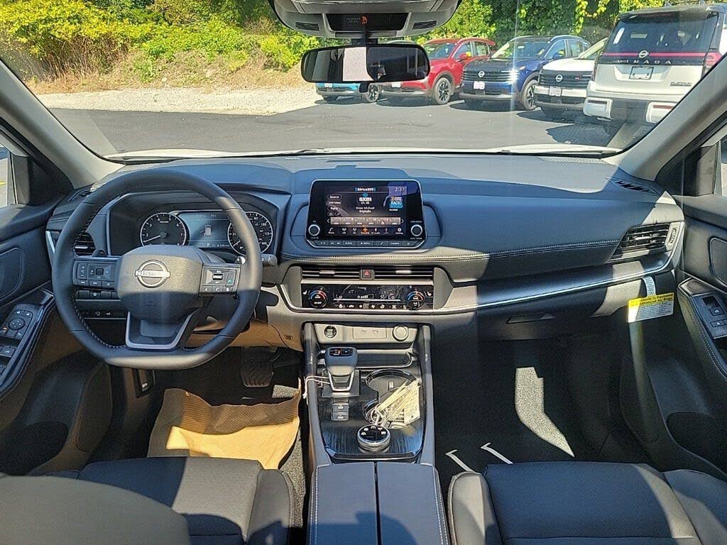 Used 2026 Nissan Rogue SV w/ SV Premium Package AWD/4WD image 10