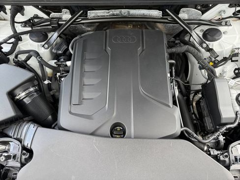 Used 2025 Audi Q5 Premium w/ Convenience Package AWD/4WD image 35