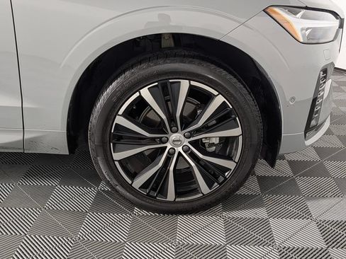 Used 2025 Volvo XC60 B5 Plus AWD/4WD image 14