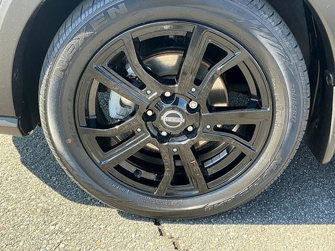 Used 2023 Nissan Kicks SV image 10