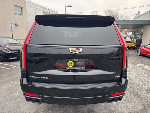 Used 2023 Cadillac Escalade Sport image 7