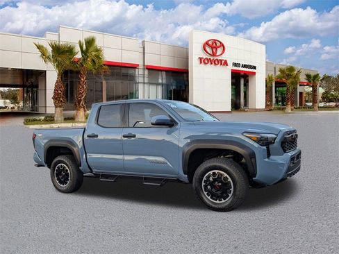 Used 2026 Toyota Tacoma TRD Off-Road image 2
