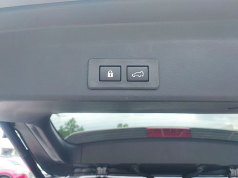 Certified 2025 Subaru Ascent Premium AWD/4WD image 37