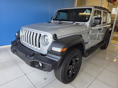 Used 2022 Jeep Wrangler Unlimited Sport image 1