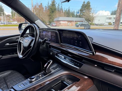 Used 2022 Cadillac Escalade Sport Platinum image 20