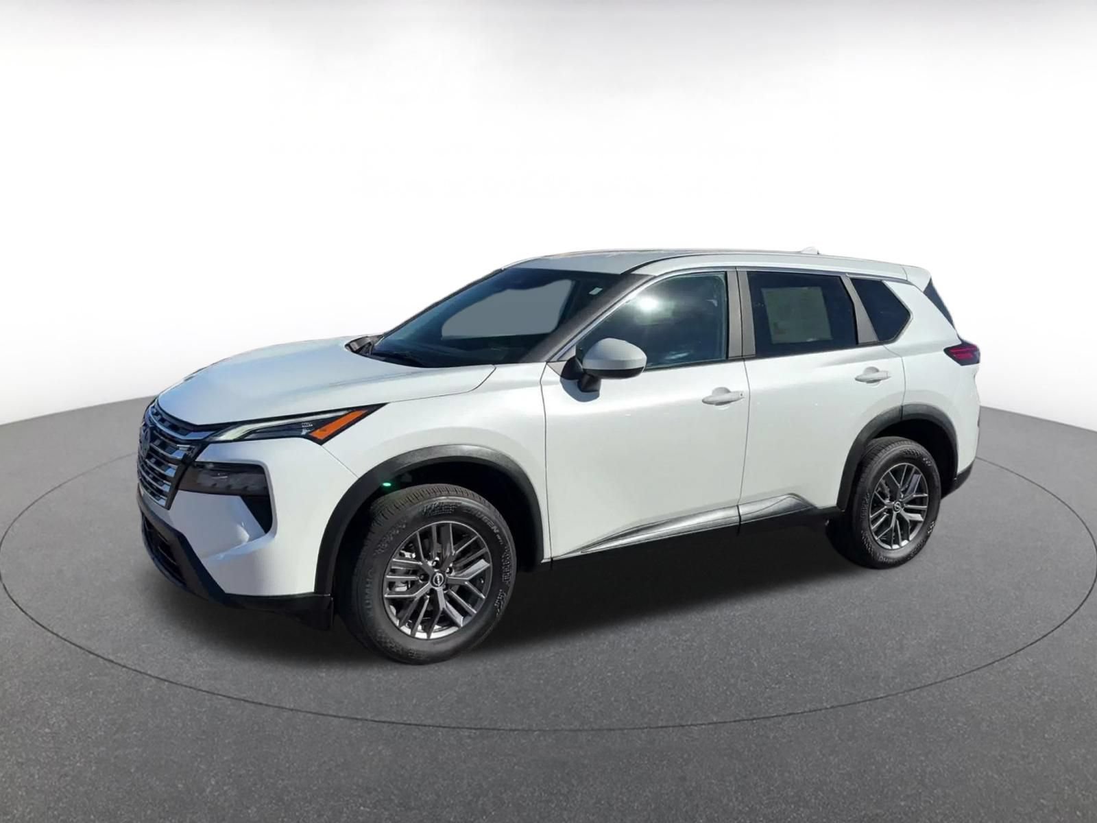 Used 2026 Nissan Rogue SV AWD/4WD image 7