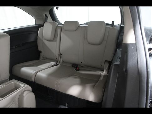 Used 2018 Honda Odyssey EX-L image 19