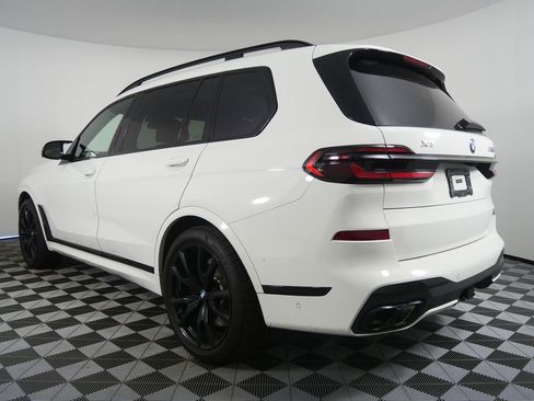 Certified 2025 BMW X7 M60i image 5