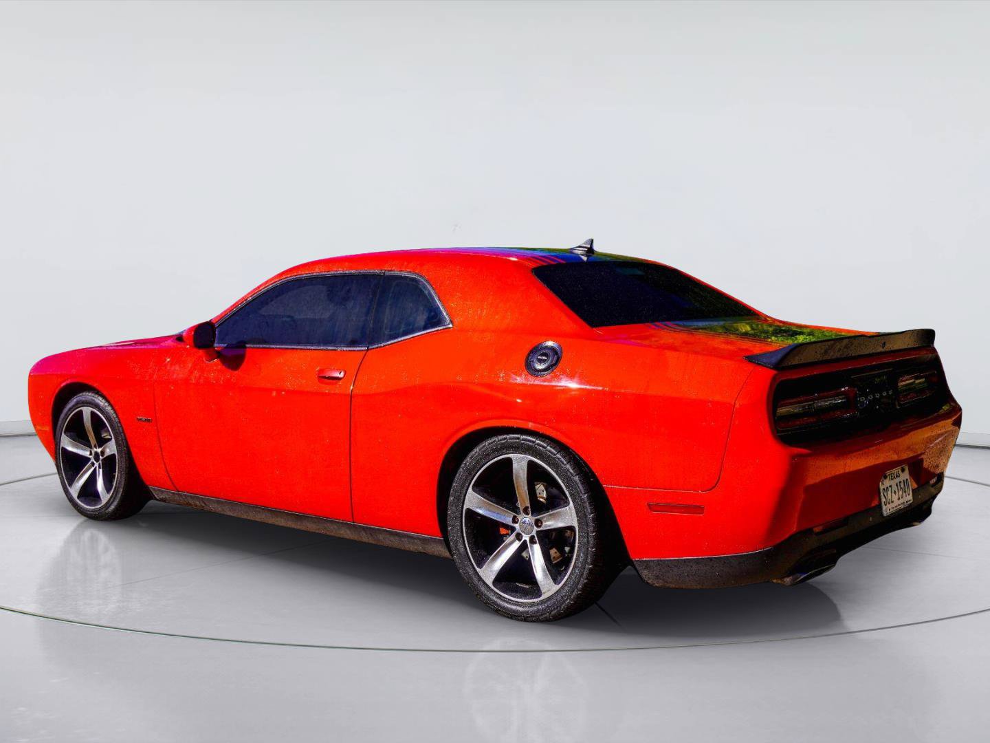 Used 2015 Dodge Challenger R/T Plus RWD image 5
