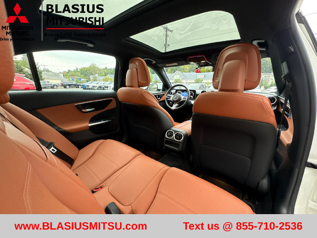 Used 2023 Mercedes-Benz C 300 4MATIC Sedan image 44