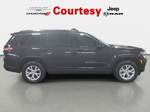 Certified 2023 Jeep Grand Cherokee L Limited image 4