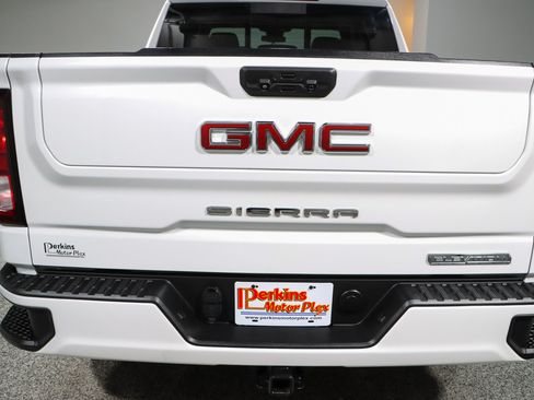 Used 2022 GMC Sierra 1500 Elevation w/ Preferred Package AWD/4WD image 8