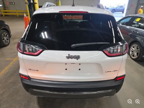Used 2019 Jeep Cherokee Limited AWD/4WD image 3