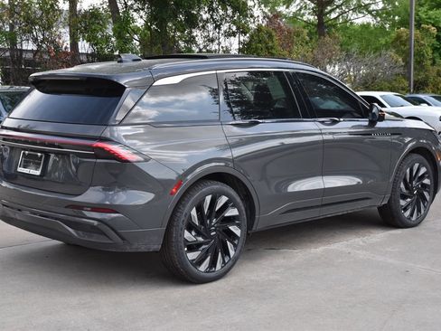 New 2026 Lincoln Nautilus Black Label w/ Jet Appearance Package AWD/4WD image 6