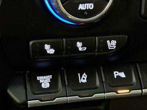 Used 2022 Chevrolet Silverado 3500 High Country image 24