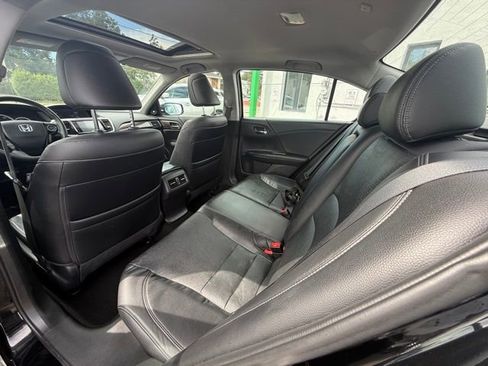 Used 2017 Honda Accord EX-L image 23