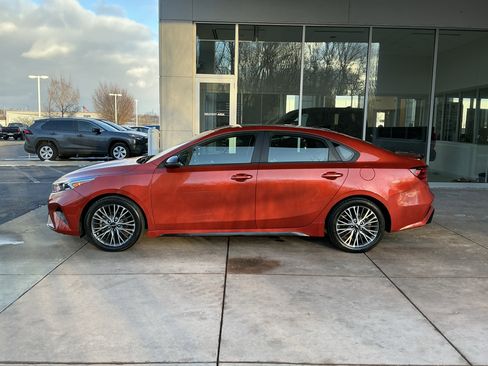 Used 2022 Kia Forte GT-Line w/ GT-Line Premium Package image 18