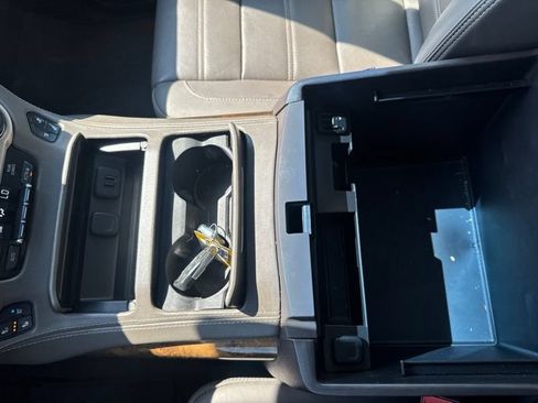 Used 2015 GMC Yukon Denali w/ Open Road Package AWD/4WD image 27