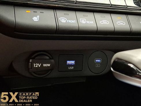 Certified 2025 Hyundai Elantra SEL FWD image 29