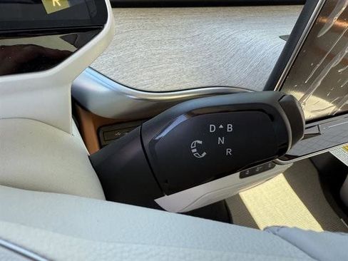 New 2025 Volkswagen ID. Buzz 1st Edition image 26