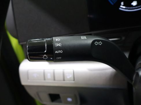 Used 2025 Hyundai Kona SEL AWD/4WD image 34