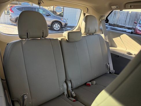 Used 2015 Toyota Sienna XLE Premium image 36