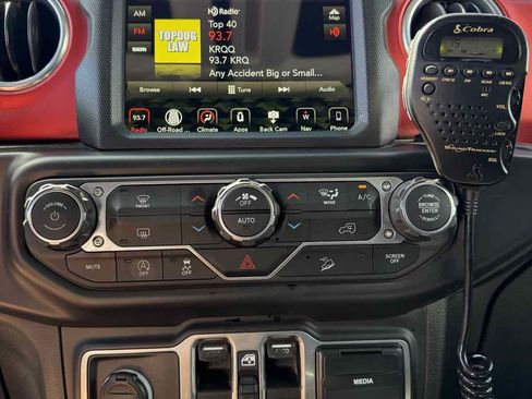 Used 2018 Jeep Wrangler Unlimited Rubicon image 14