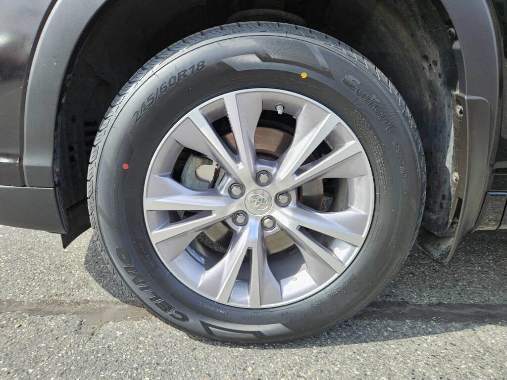 Used 2015 Toyota Highlander XLE AWD/4WD image 8