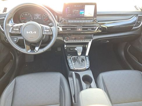 Used 2023 Kia Seltos EX image 24