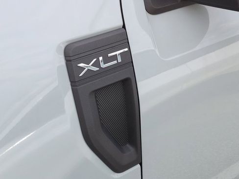 Used 2024 Ford Maverick XLT w/ XLT Luxury Package image 5