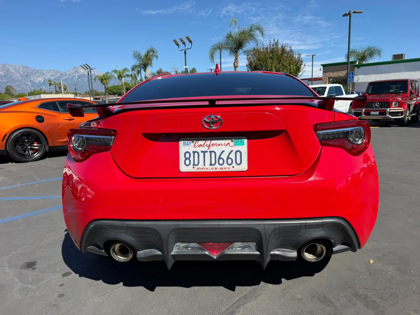 Used 2018 Toyota 86 RWD image 8