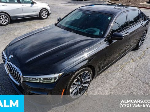 Used 2022 BMW 750i xDrive w/ M Sport Package image 19