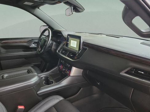 Used 2022 Chevrolet Tahoe Z71 w/ Luxury Package image 10