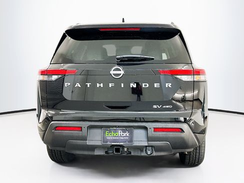 Used 2024 Nissan Pathfinder SV w/ SV Premium Package image 7