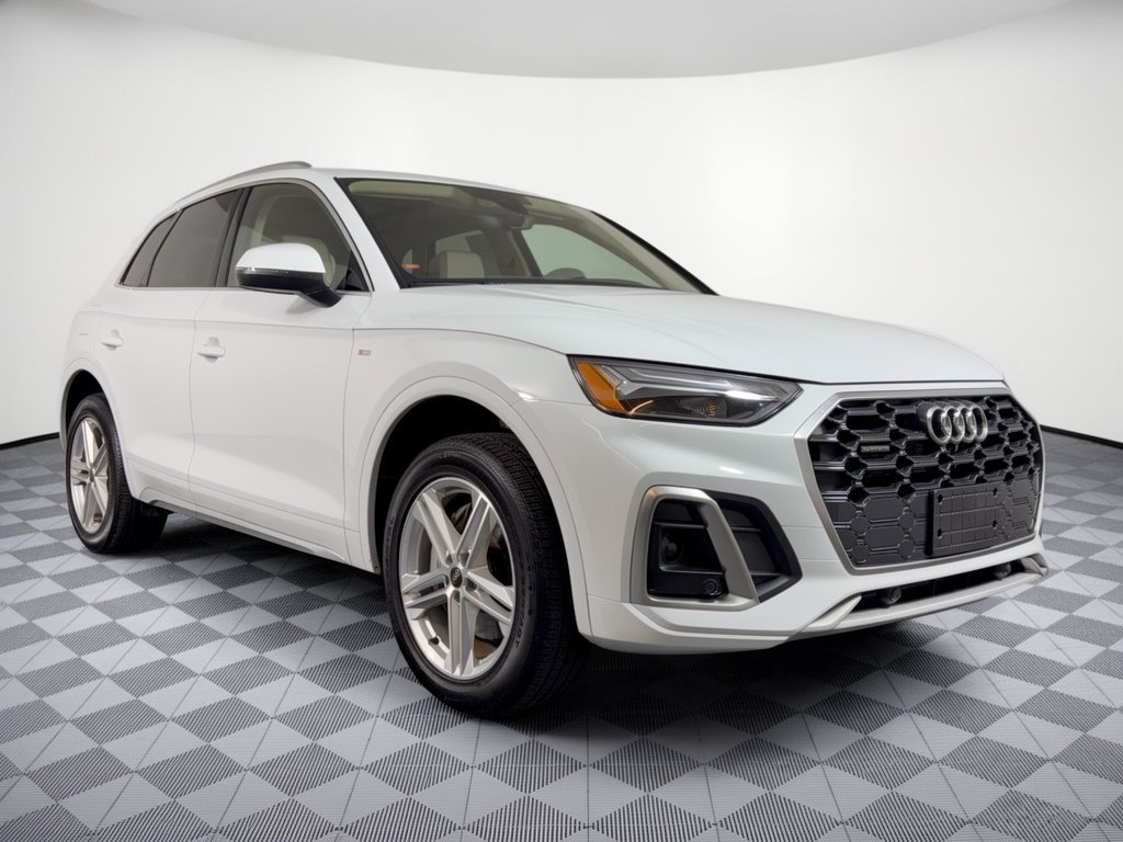 Used 2024 Audi Q5 e Premium w/ Convenience Package AWD/4WD image 7
