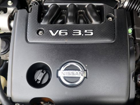 Used 2010 Nissan Altima 3.5 SR w/ Sport Pkg image 38