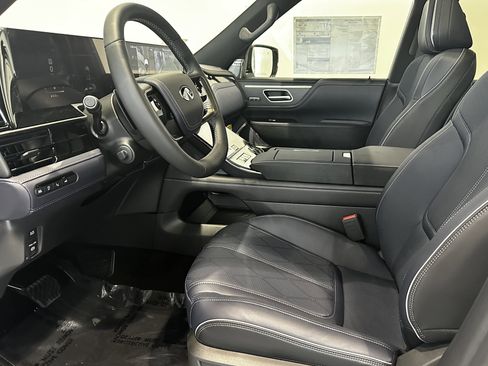 New 2026 INFINITI QX80 SPORT image 15