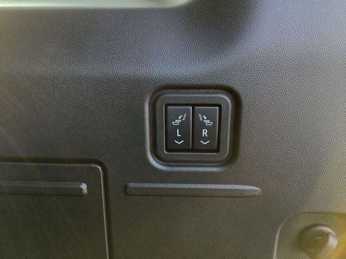 New 2025 GMC Hummer EV 2X AWD/4WD image 14