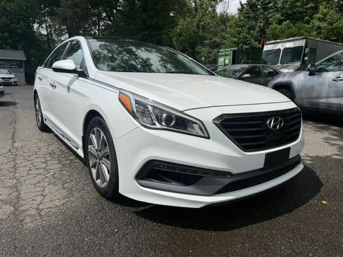 Used 2016 Hyundai Sonata Limited w/ Option Group 05 FWD image 3