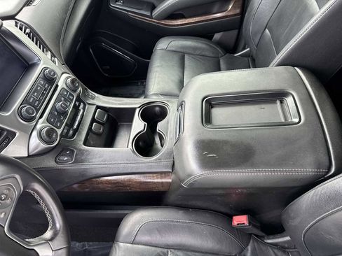 Used 2018 Chevrolet Tahoe LT image 21