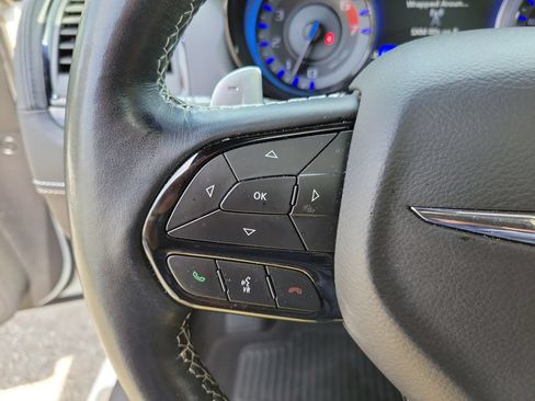 Used 2023 Chrysler 300 C RWD image 26