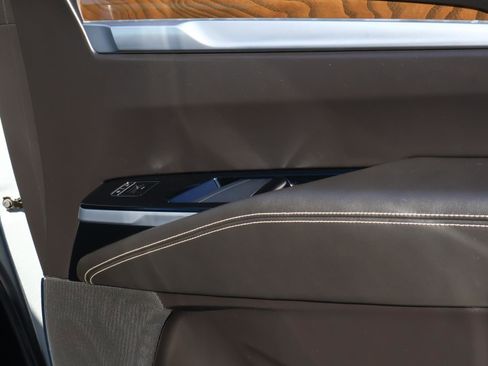 Used 2025 Cadillac Escalade ESV Sport Platinum w/ LPO, Floor Liner Package image 24