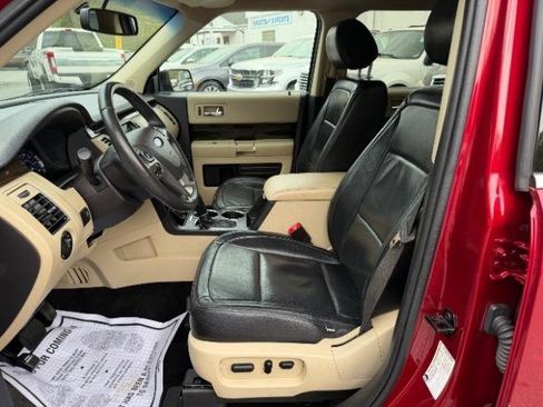 Used 2019 Ford Flex SEL image 17