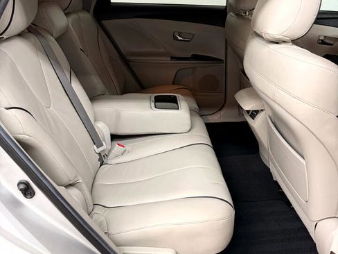 Used 2011 Toyota Venza image 29