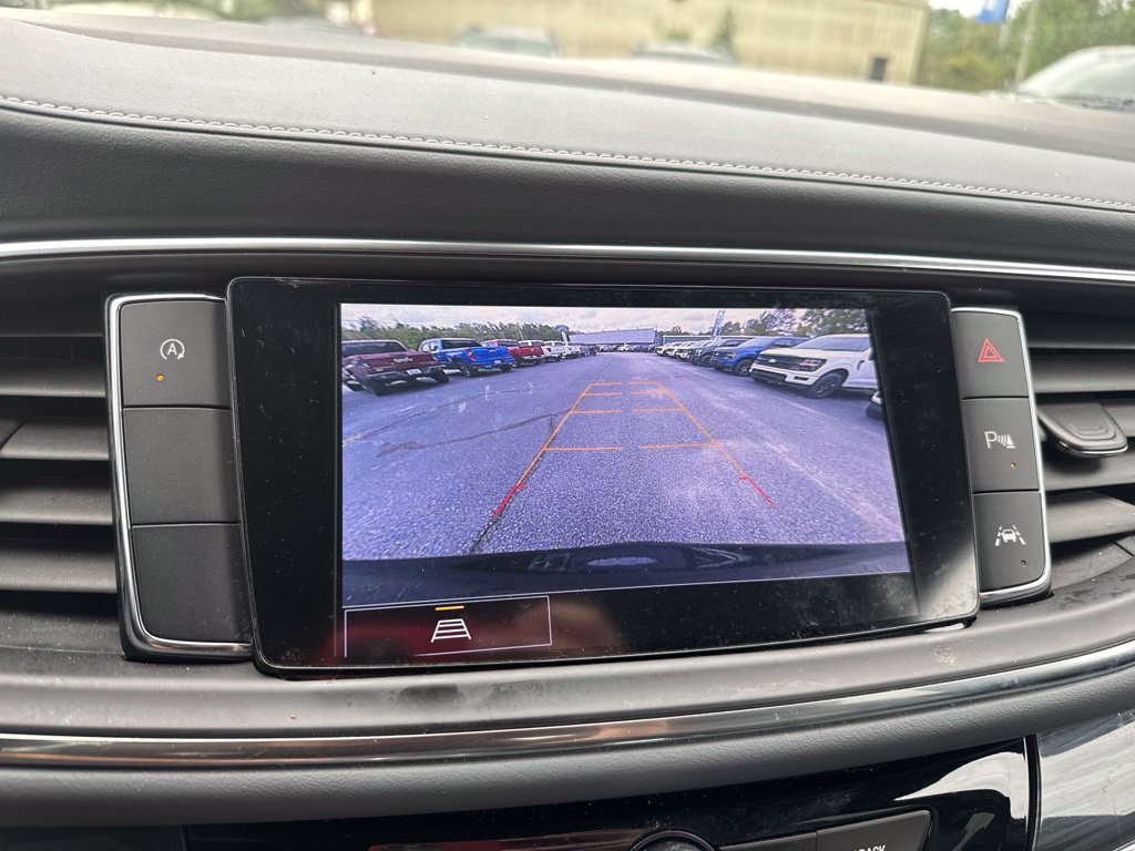 Used 2023 Buick Enclave Essence FWD image 20