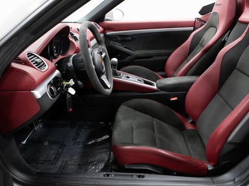 Certified 2022 Porsche 718 Boxster Spyder image 16