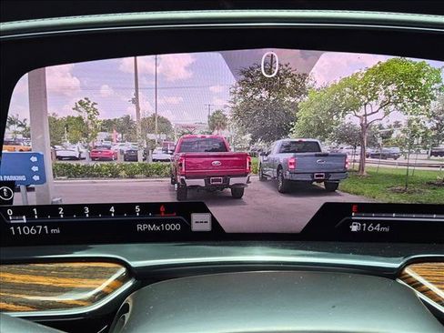 Used 2021 Cadillac Escalade Premium Luxury RWD image 10