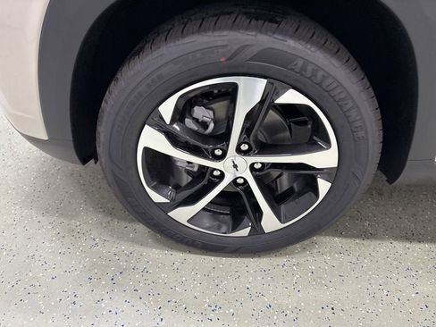 New 2026 Chevrolet Trax RS w/ Driver Confidence Package image 8