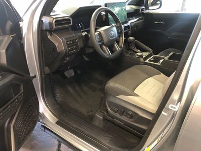 Used 2025 Ford Explorer ST