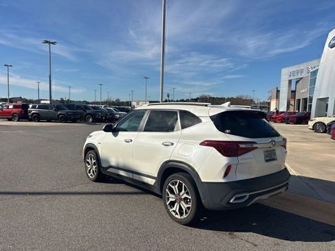 Used 2021 Kia Seltos SX image 3